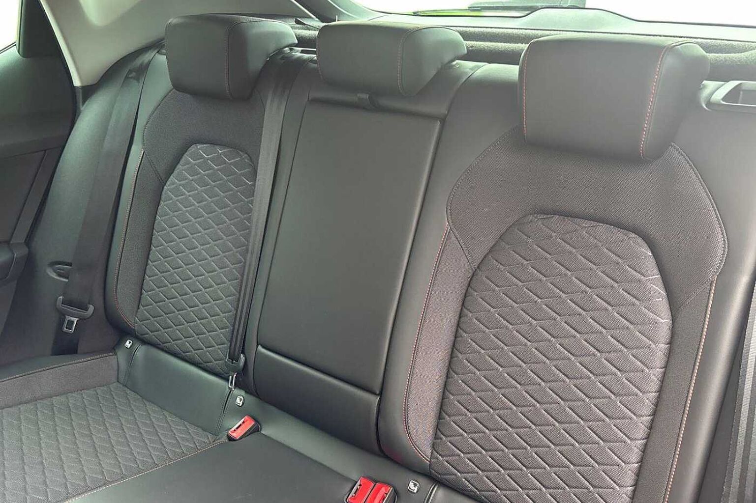 SEAT Leon 5dr 1.5 TSI EVO (130ps) FR