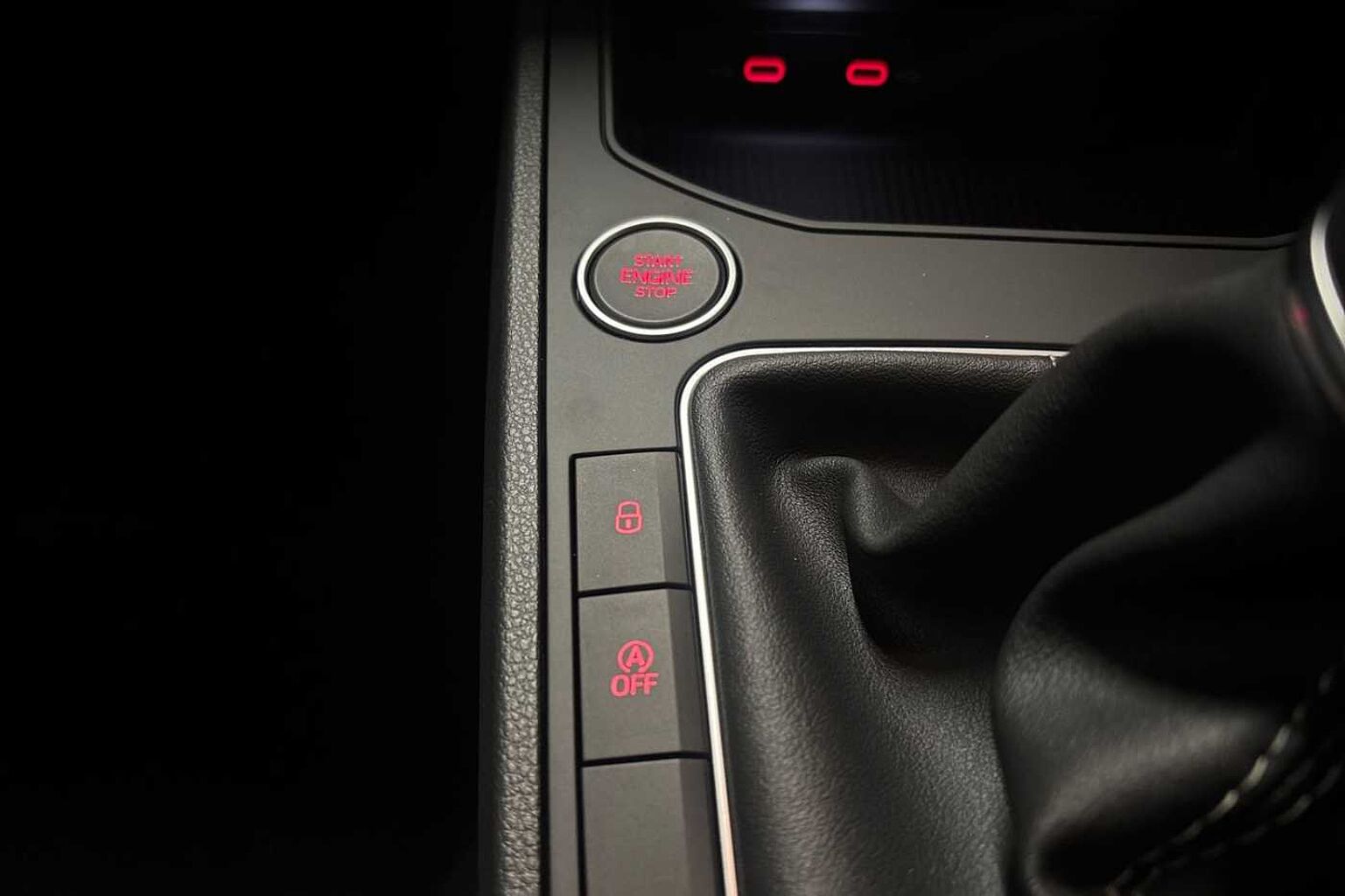 SEAT Ibiza 1.0 TSI 95 Xcellence Lux 5dr *Del Miles*