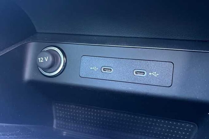 SEAT Ateca 1.5 TSI EVO FR Black Edition 5dr DSG