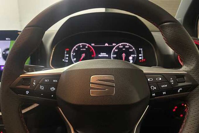 SEAT Arona 1.0 TSI 115 FR Black Edition 5dr DSG *Sparewheel* *Delivery Miles*