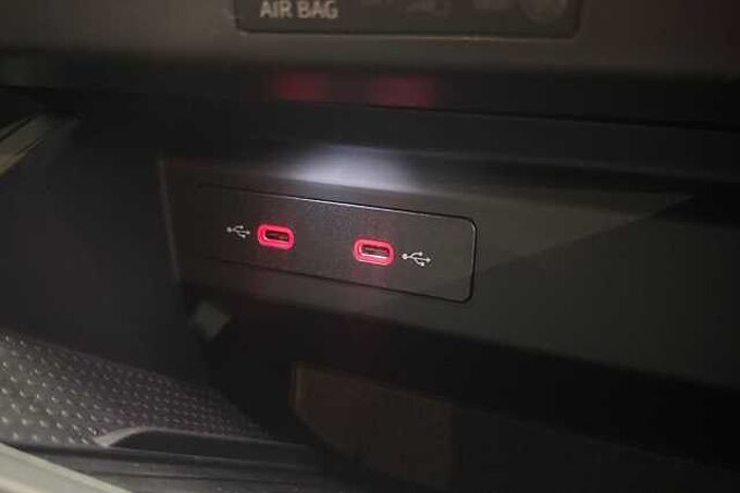 SEAT Arona 1.0 TSI 115 FR Black Edition 5dr DSG *Sparewheel* *Delivery Miles*